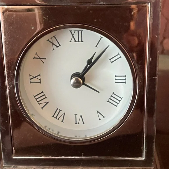 Elegant Silver Mantel Clock